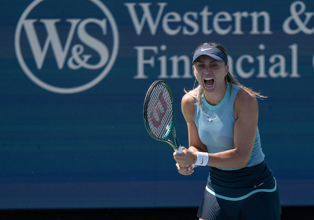 展现出的出 展现出的出