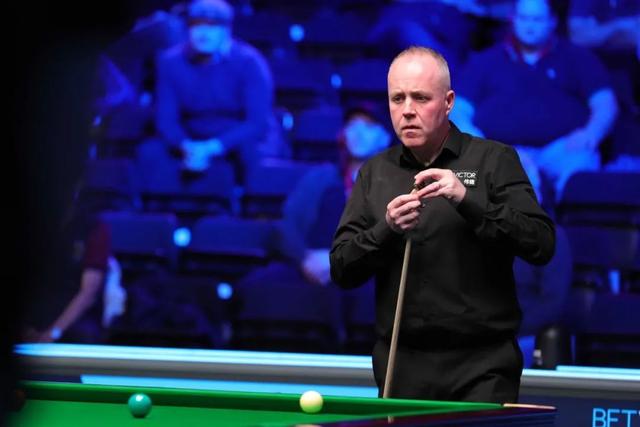 也毫不犹豫 也毫不犹豫